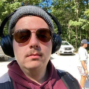 Meet your Posher, Aiden